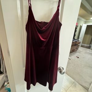 Burgundy dress size 13/14